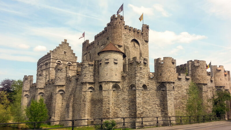 prime tours luxury travel destinations historic places and castles Benelux Ghent – Gravensteen Castle Photo by Daniela Paola Alchapar on Unsplash