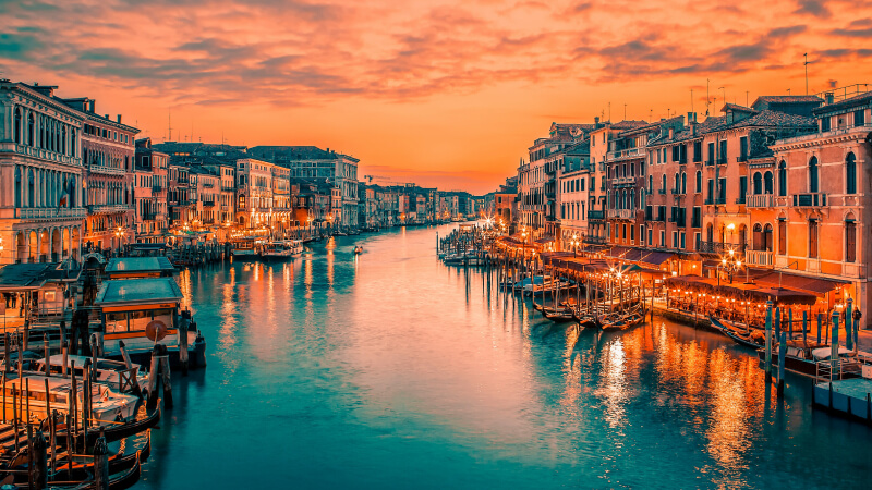 Prime Tours luxury travel destinations Gourmet and Romantic Tours Northern Italy Venice – Grand Canal & Ristorante Quadri Photo by Getty Images on Unsplash